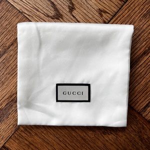 Gucci satin accessory baggie